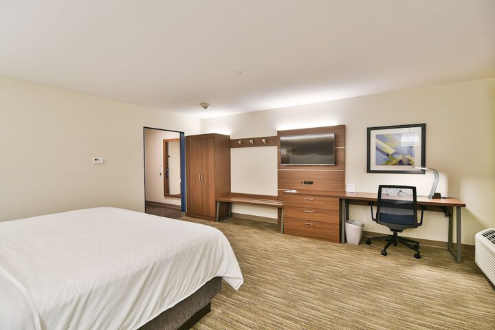 Room 19 of 53