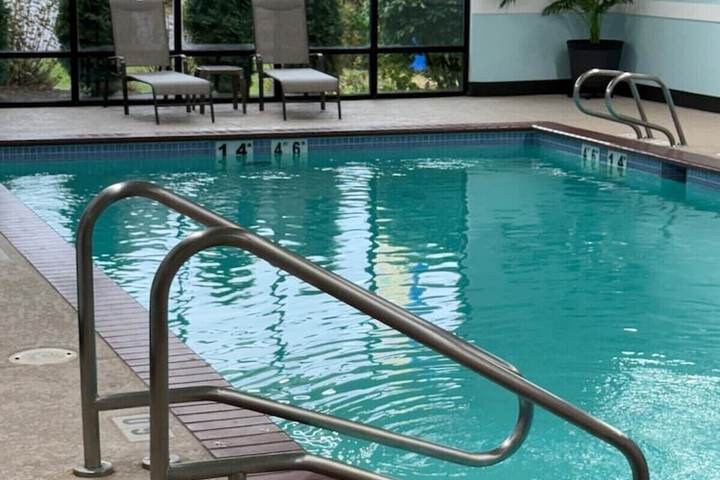 Evergreen Inn and Suites