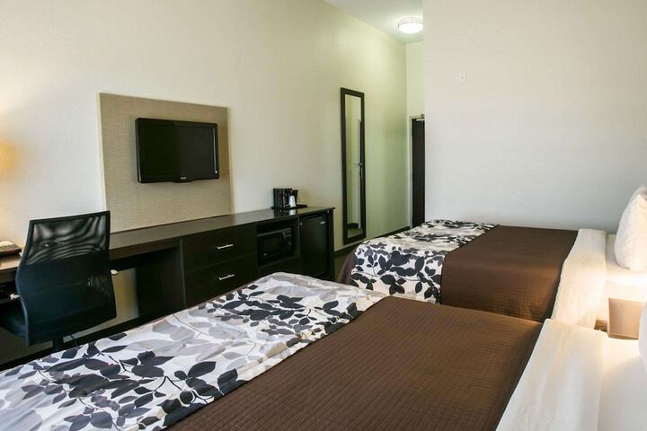 Room 10 of 24