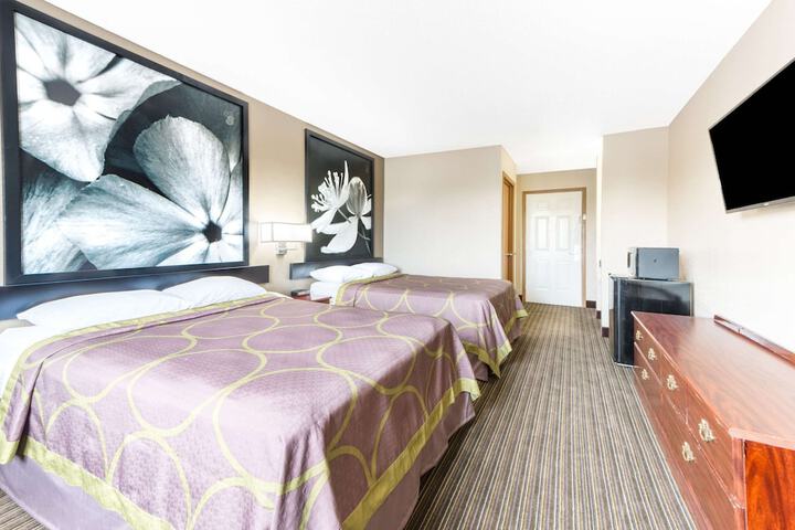 Room 27 of 45