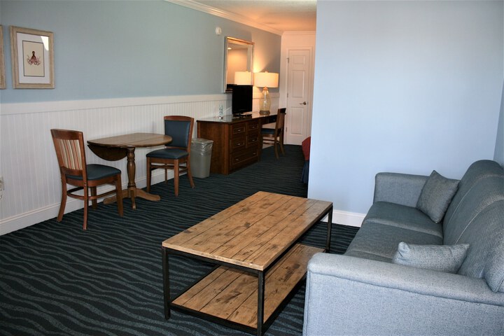 Room 77 of 138