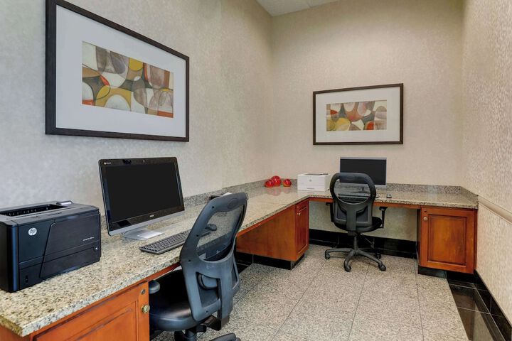Business Center 78 of 79