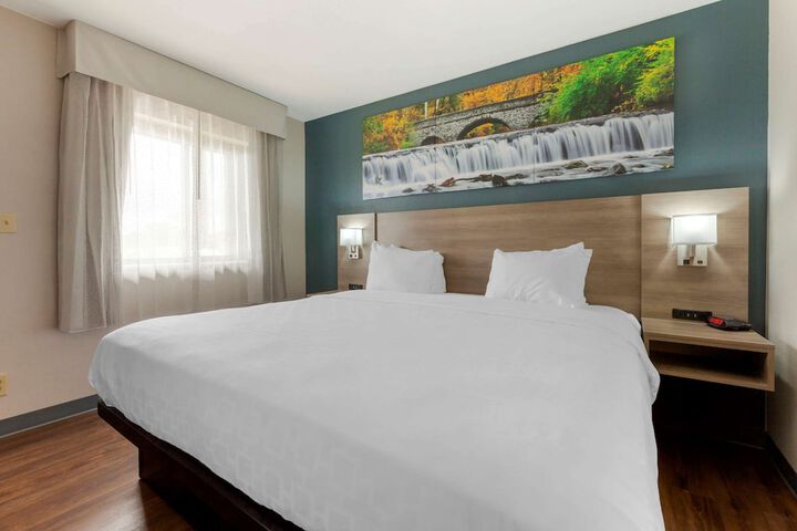 Room 34 of 46