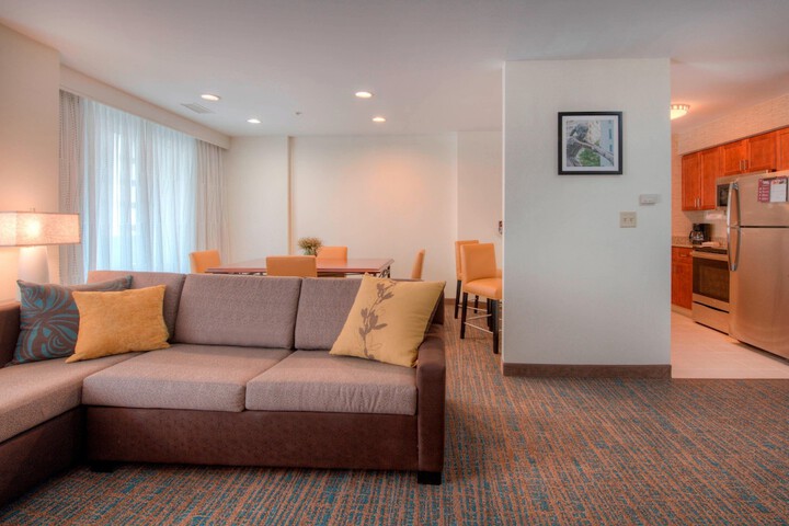 Room 30 of 53
