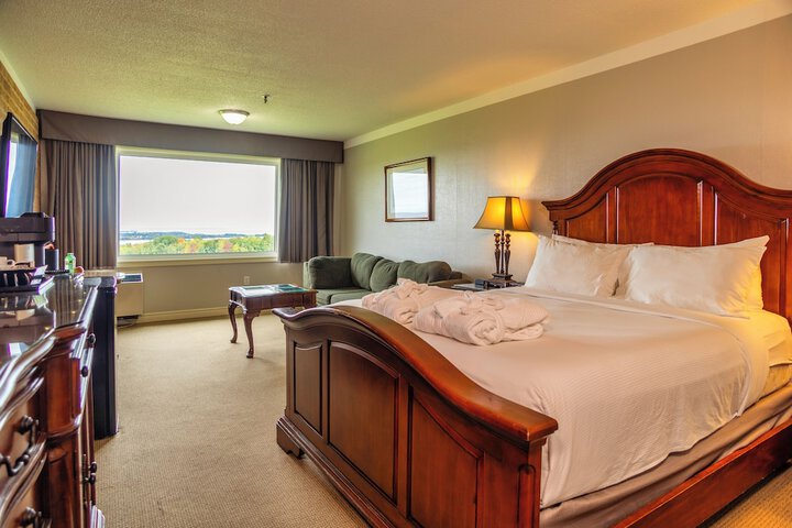 Room 47 of 80