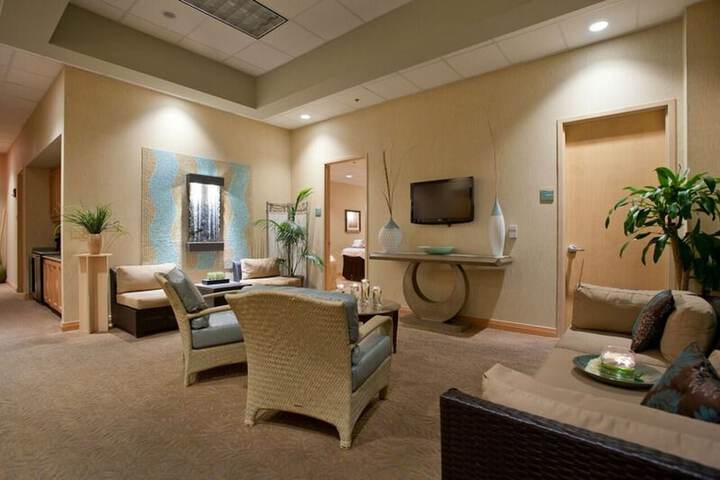 Embassy Suites by Hilton Charlotte Concord Golf Resort & Spa