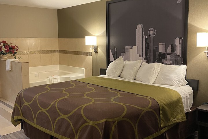Room 14 of 17