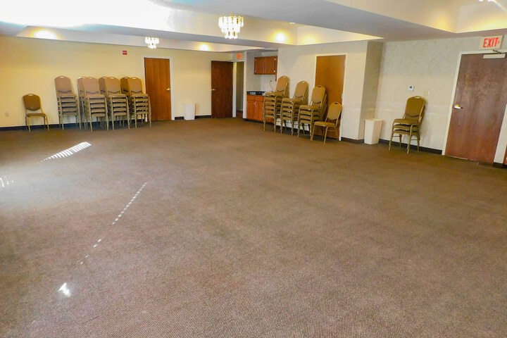 Days Inn & Suites by Wyndham Pocahontas