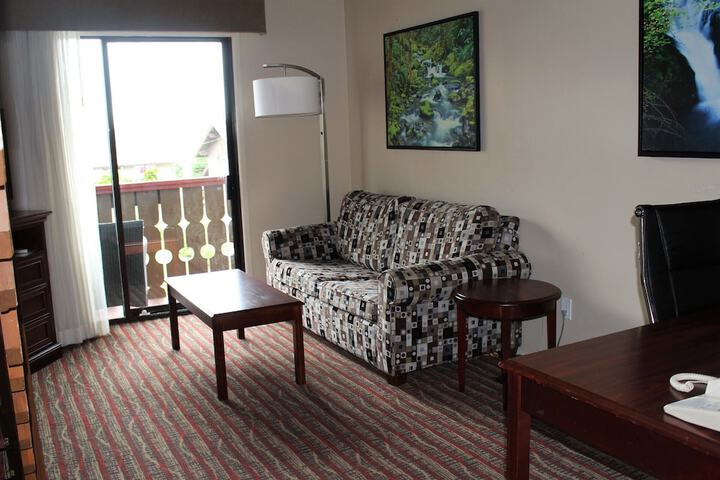 Room 40 of 145