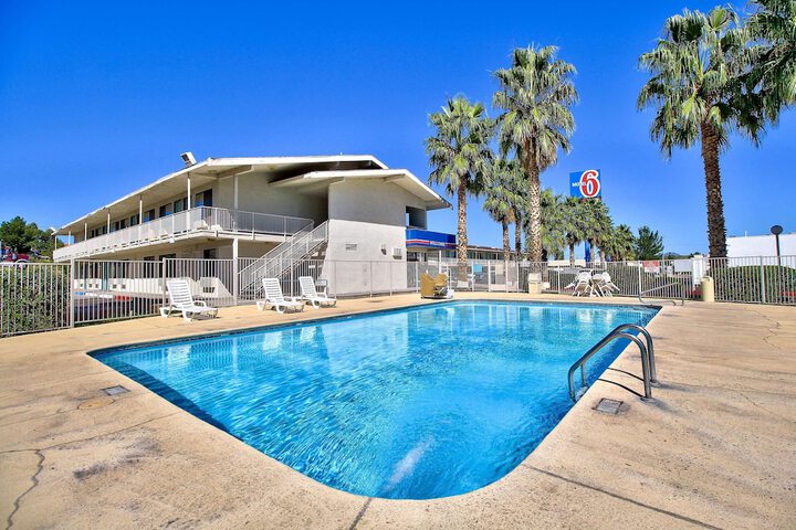 Motel 6 Nogales AZ - Mariposa Road