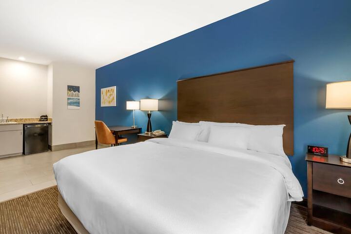 Comfort Inn & Suites New Lisbon
