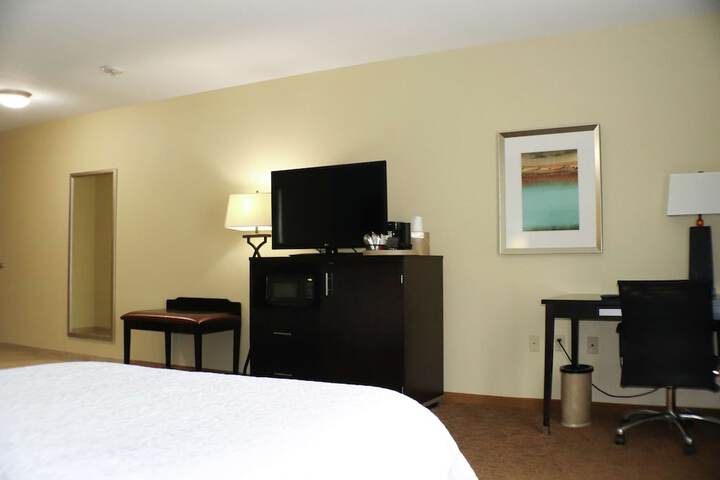 Room 11 of 51
