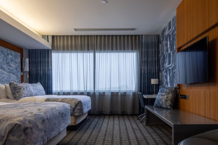 Room 26 of 60