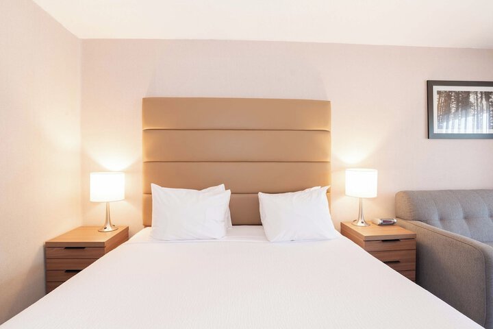Sandman Hotel Terrace