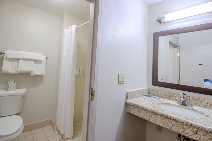 Country Inn & Suites by Radisson Convention Center