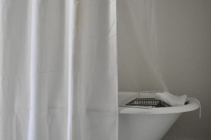 Room 19 of 104