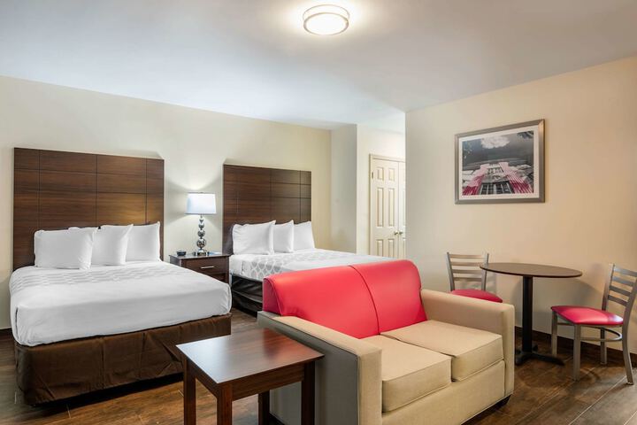 Room 30 of 39