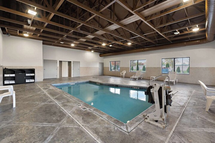 Comfort Suites Columbus East Broad