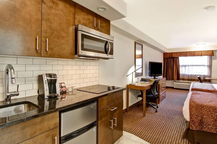 Room 17 of 27