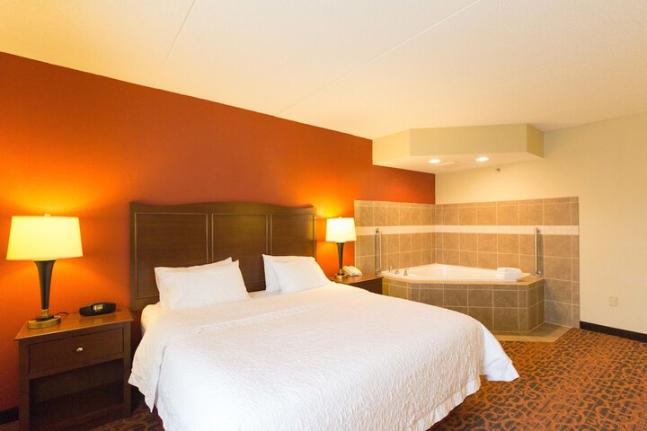 Room 42 of 83