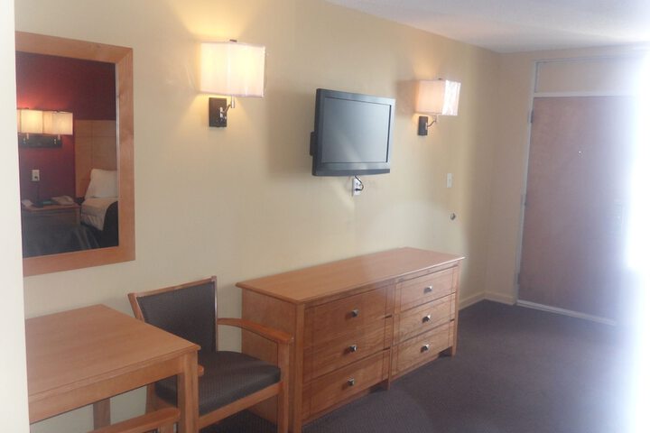 Room 11 of 13
