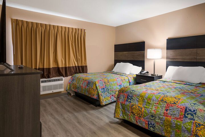 Room 9 of 31
