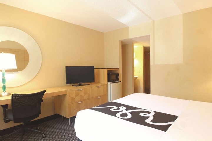 Room 36 of 38