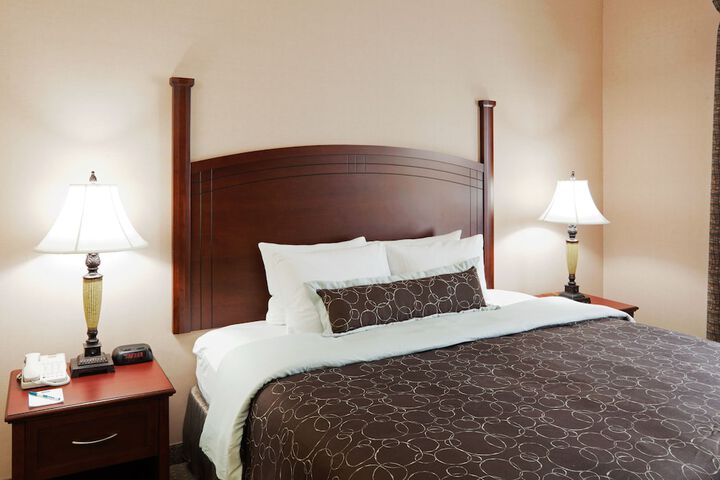 Staybridge Suites Oakville by IHG