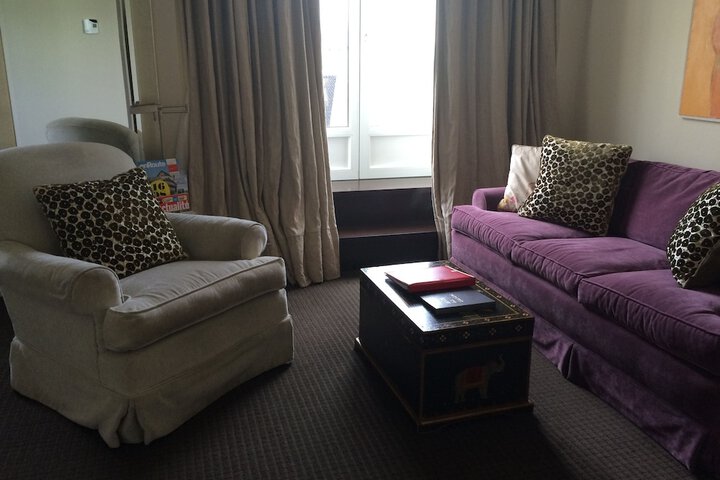 Room 25 of 149