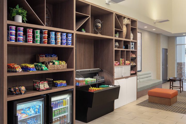 Holiday Inn & Suites Detroit - Troy by IHG