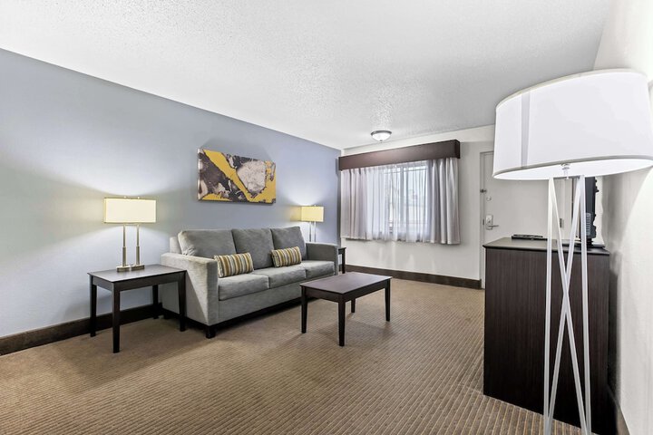 Room 58 of 71