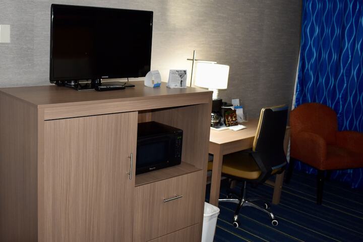 Room 14 of 18