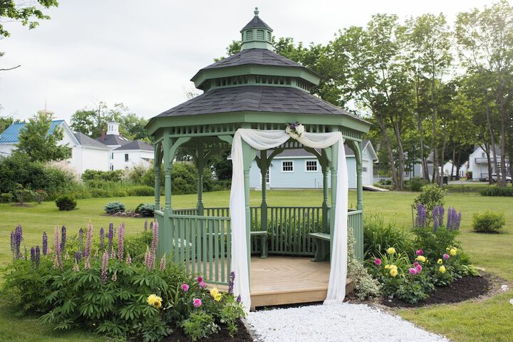 LimeRock Inn