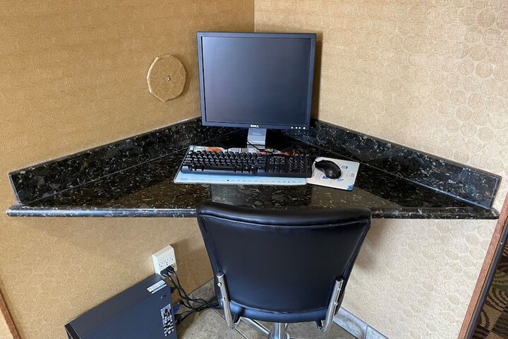 Business Center 45 of 45