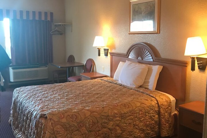 Room 28 of 30