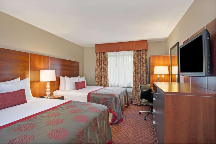 Room 11 of 30
