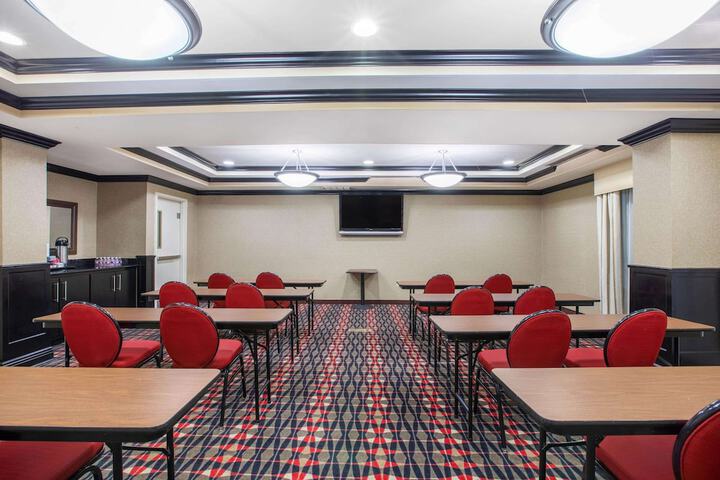 La Quinta Inn & Suites by Wyndham Conway
