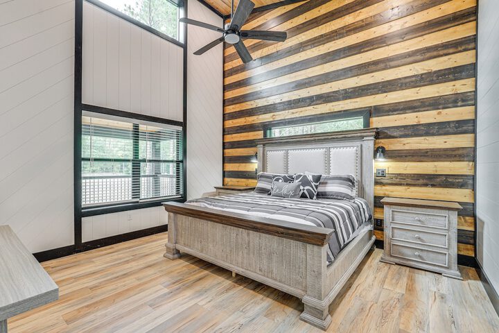 Near New Casino: Broken Bow Cabin w / Hot Tub