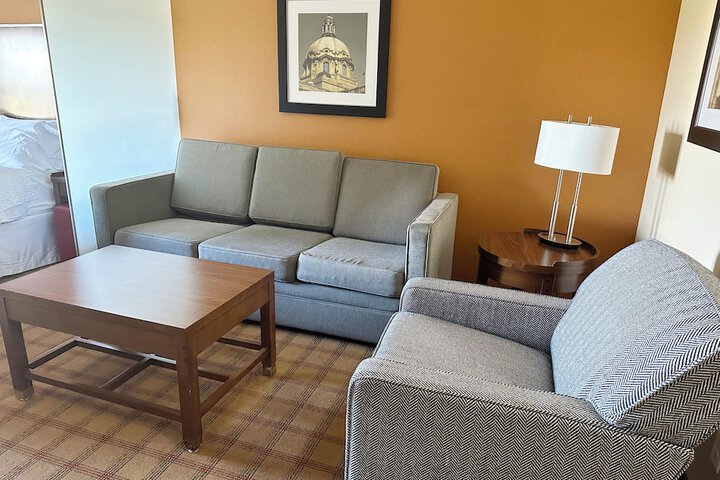 Room 8 of 29