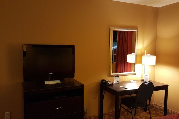 Room 16 of 17