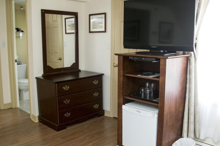 Room 146 of 183