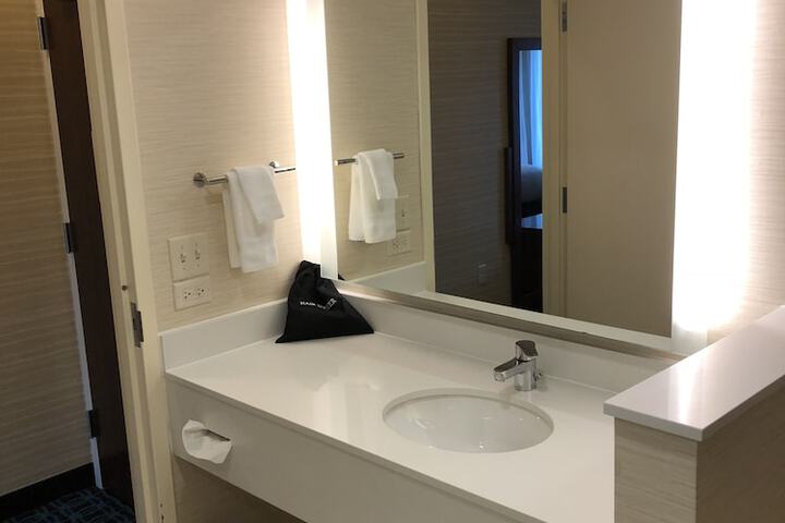 Room 13 of 36