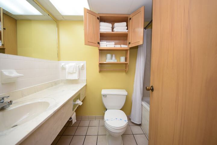 Room 63 of 138