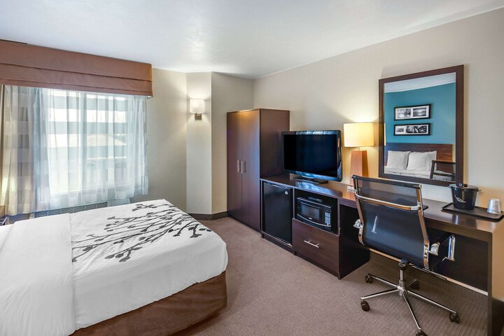 Room 14 of 29