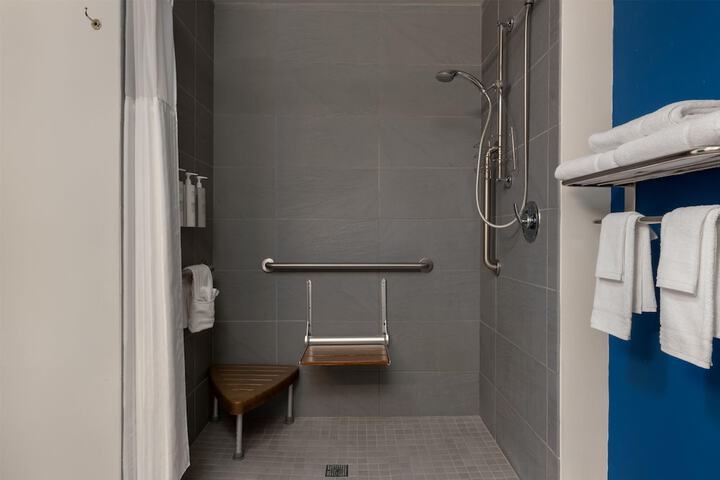 Spark by Hilton Artesia