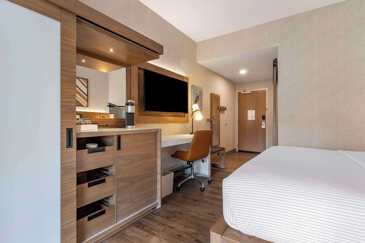Cambria Hotel Columbia Downtown The Vista