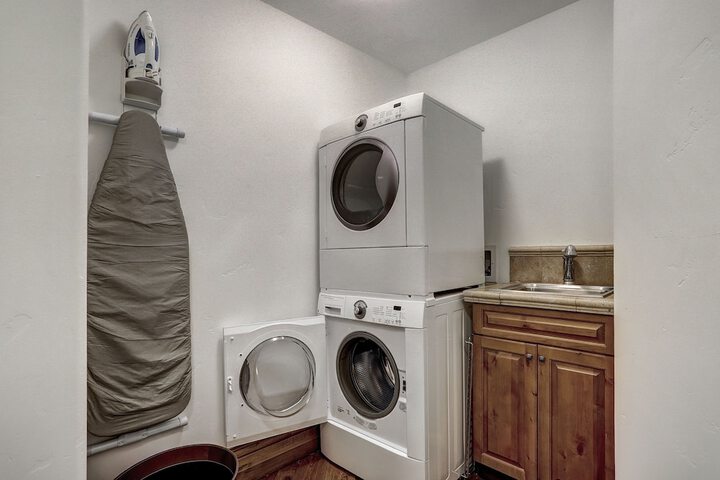 Laundry 401 of 450