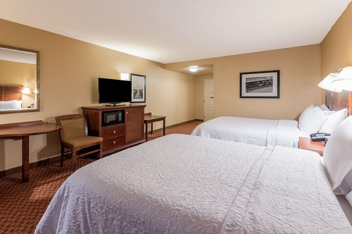 Room 28 of 41
