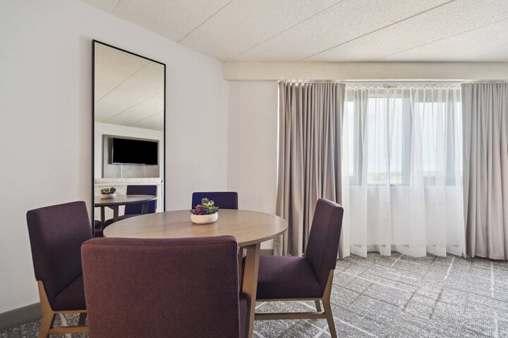 Crowne Plaza Lansing by IHG