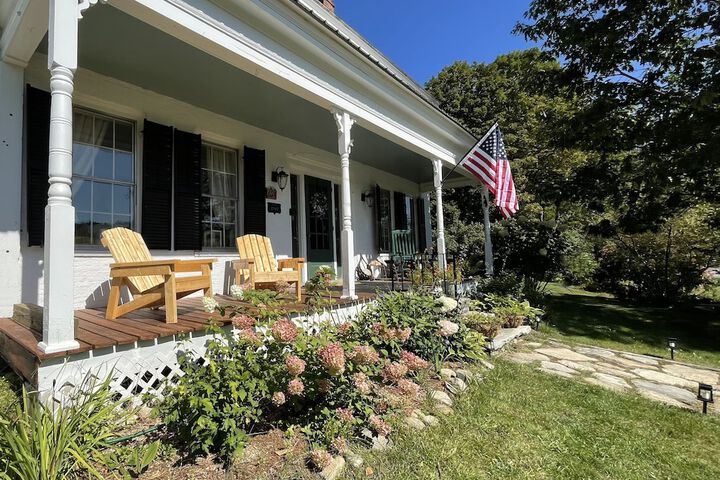 Stone Hearth Inn and Eatery
